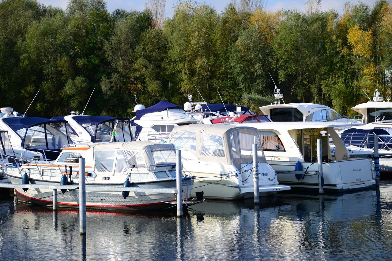 Luxstay Werder Kolonie Zern Екстериор снимка